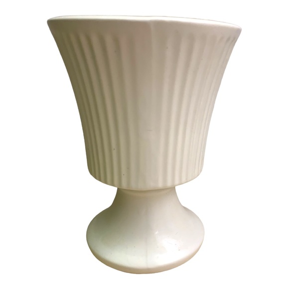 VTG 1960’s McCoy MCP USA White Wedding Pedestal Planter Flower Pot Vase Decor - Picture 3 of 12